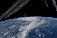 Foto Topan Raksasa dari Luar Angkasa