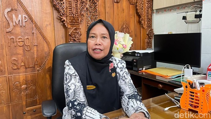 Kepala SMP Negeri 1 Solo, Wuryanti, saat ditemui di ruangannya, Kamis (25/9/2025).
