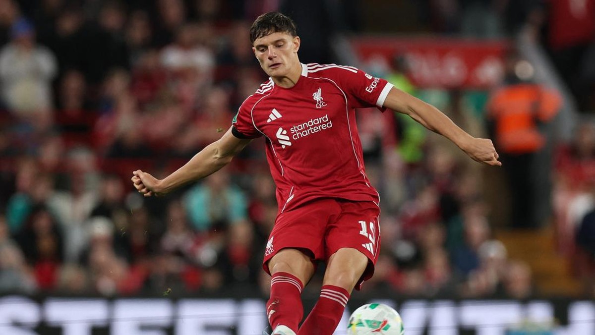 Giovanni Leoni kecewa debutnya harus berakhir cedera ACL (REUTERS/Phil Noble)