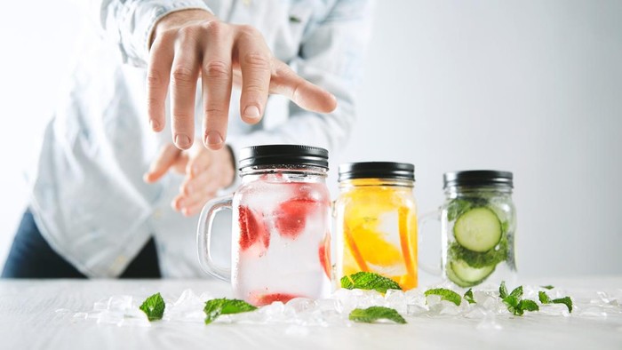 Cara Membuat Infused Water untuk Diet dan Manfaatnya bagi Kesehatan Tubuh