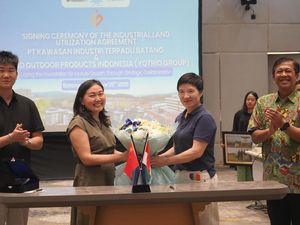 Direktur KEK Batang Apresiasi Investasi Perusahaan Furnitur JJD Outdoor