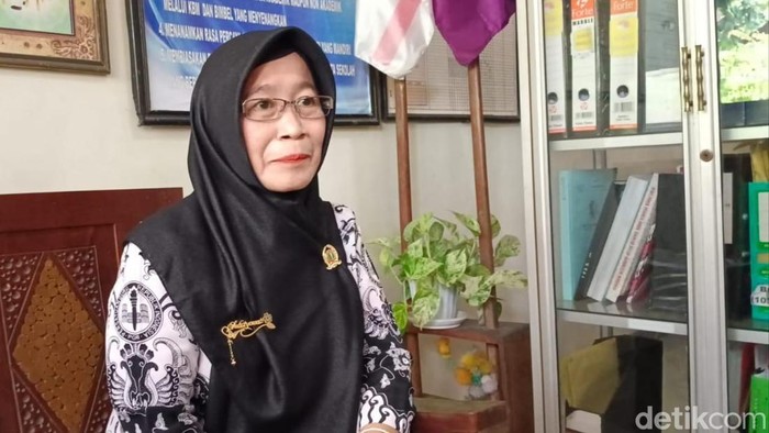 Kepsek SDN Semanding Bojonegoro, Sulistiowati.