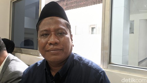 Ketua Bapemperda DPRD NTB Ali Usman Ahim ditemui di kantor Gubernur NTB, Kamis (25/9/2025). (Ahmad Viqi/detikBali).