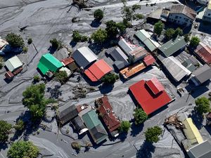 Kota Hualien Taiwan Lumpuh Diterjang Topan Ragasa