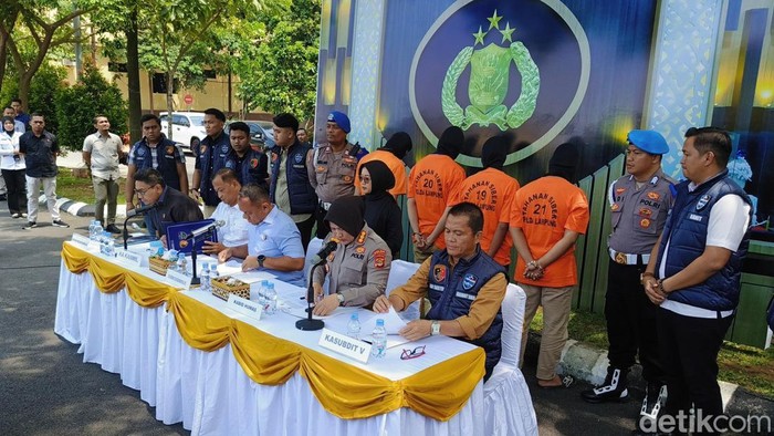 Empat narapidana pelaku love scaming diamankan polisi