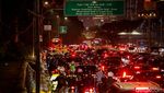 Jalan Gatot Subroto Arah Cawang Macet