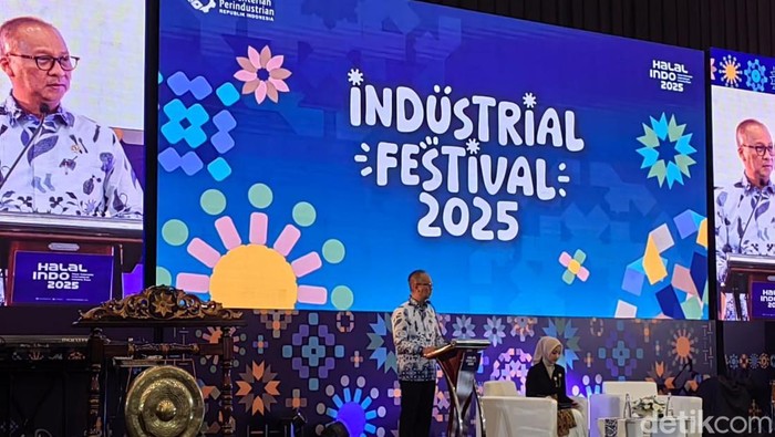 Menteri Perindustrian Agus Gumiwang