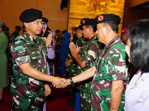 177 Perwira Tinggi TNI Naik Pangkat, Eks Ajudan Jokowi Jabat Irjen