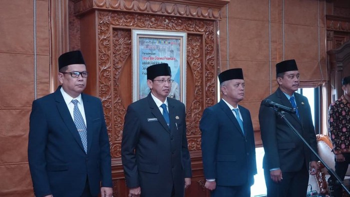 Pelantikan 4 pejabat di Pemprov Jambi