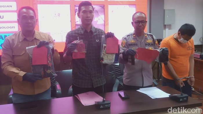 Rilis kasus pembunuhan bos gadai di Polrestabes Semarang, Kamis (25/9/2025).