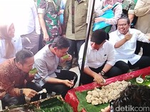Saat Gibran Nikmati Pempek Tumpah di Pasar 16 Ilir Palembang: Enak...
