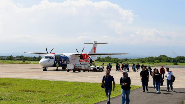 Penerbangan Banyuwangi-Surabaya