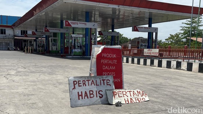 Pertalite, Solar, hingga Pertamax kosong di SPBU Daya Makassar.