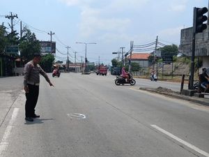Truk Tronton Gasak Motor di Bangjo Gringsing Batang, 1 Orang Tewas