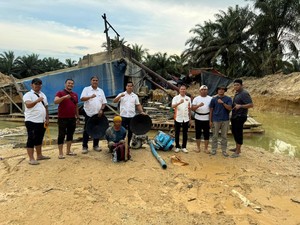 Polres Kampar Tangkap Pelaku Penambangan Emas Ilegal di Desa Lipat Kain