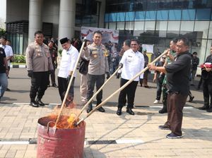 Polres Tangerang Kota Musnahkan 4,7 Kg Ganja, Sabu hingga Ekstasi