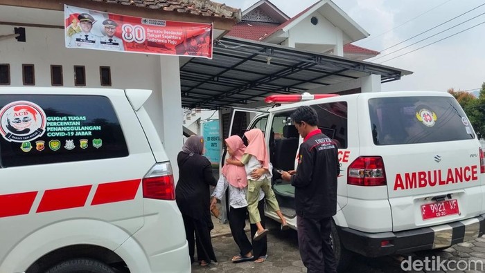 Siswa SDN di Cianjur alami keracunan usai santap MBG