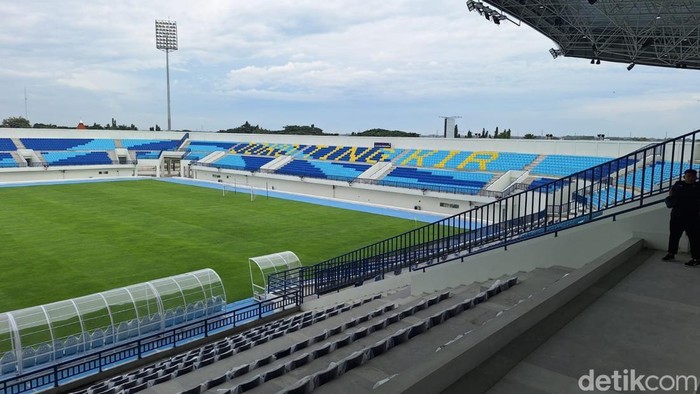 Stadion Surajaya Lamongan