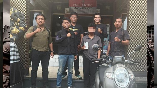 Staf Villa Sankara, Banjar Sebatu, Desa Sebatu, Kecamatan Tegallalang, Gianyar, Komang BY diamankan polisi akibat mencuri uang milik WN Spanyol. (Dok. Polsek Tegallalang)