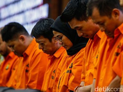 Tampang 9 Pelaku Pembobol Rekening Bank BUMN Rp204 Miliar