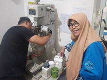 Inspirasi dari Wisudawan Tertua ITS, Raih IPK 3,95 pada Usia 63 Tahun