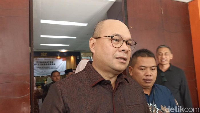 Anggota Komisi II DPR RI, Romy Soekarno