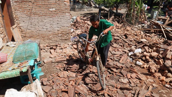 Dampak Gempa Bumi di Banyuwangi