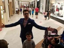 Dikira Foto Sama Artis, Tahunya Sama... Auk Siapa