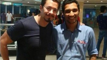 Ketawa sampai ngik ngik. Foto: amithdd via Bored Panda