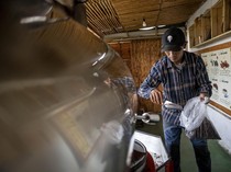 Dukung UMKM Tangguh Lewat Penjaminan Kredit