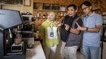 Dukung UMKM Tangguh Lewat Penjaminan Kredit