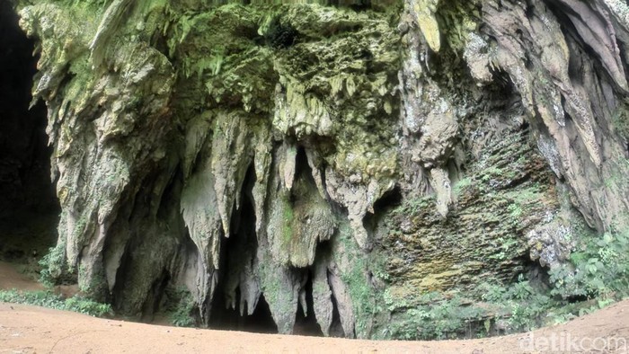Goa Lanang di Desa Selasari Pangandaran