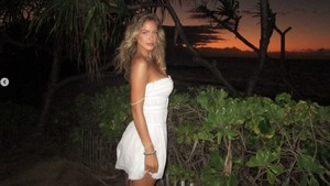 Perbedaan usia di antara keduanya pun membuatnya jadi cibiran Dok. Instagram/Hannah Palmer