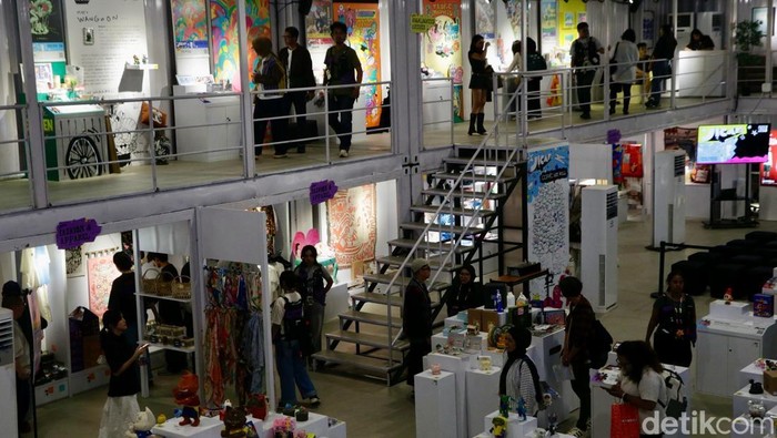 Pameran Jakarta Illustration & Creative Arts Fair (JICAF) 2025 kembali hadir di The Space, Senayan City, Jakarta pada 18 September–5 Oktober 2025.