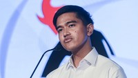 Dalam acara tersebut, Kaesang menyampaikan pidato politik yang menegaskan komitmen PSI untuk terus hadir sebagai partai yang berpihak pada generasi muda dan isu-isu kerakyatan. ANTARA FOTO/Muhammad Adimaja
