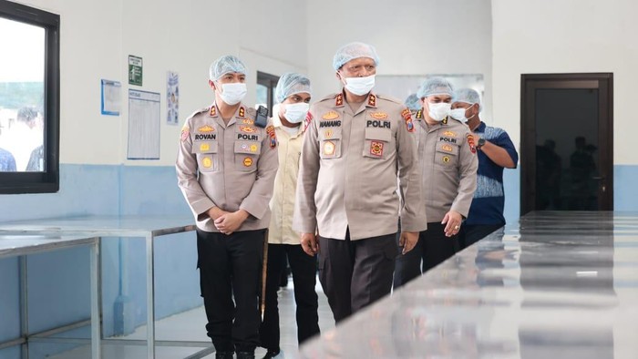 Kapolda Jatim Resmikan Dapur Gizi Polri untuk 3.452 Siswa Gresik