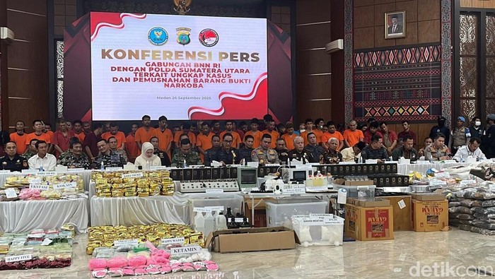 Konferensi pers BNN RI dan Polda Sumut terkait pengungakapan narkoba. (Foto: Finta Rahyuni/detikSumut)