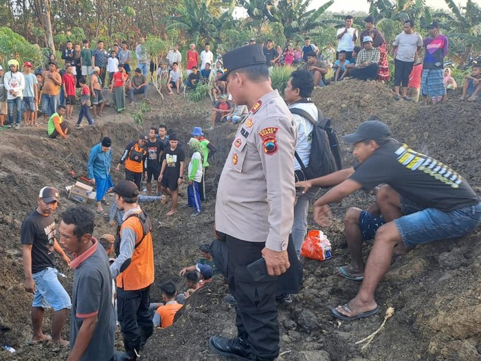 Lokasi longsor di Desa Sumberrejo, Kecamatan Mranggen, Kabupaten Demak, Kamis (25/9/2025)