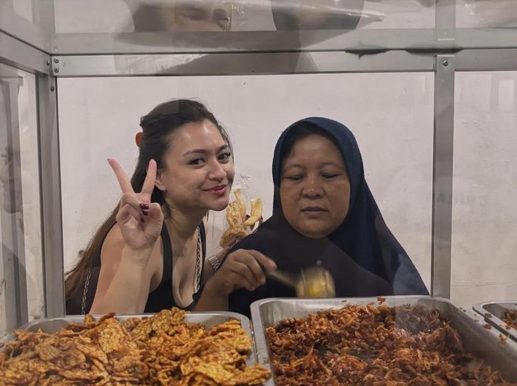 Nathalie Holscher Kulineran di Bali dan Bangkok Sebelum Operasi Bariatrik