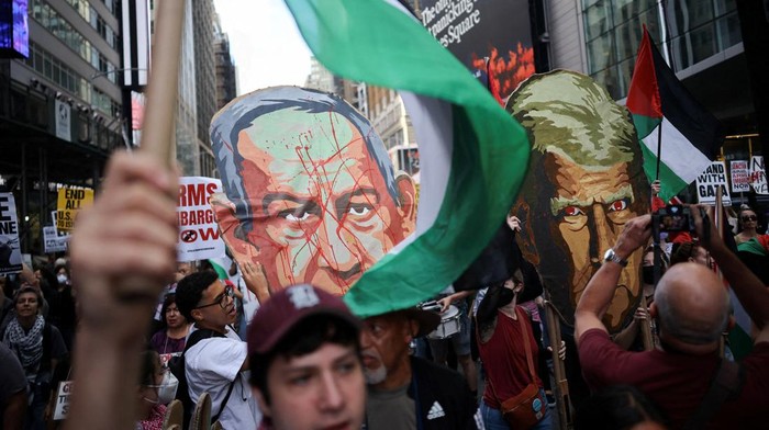 Netanyahu Disambut Gelombang Protes di New York Saat Pidato di PBB Perdana Menteri Israel, Benjamin Netanyahu, menghadapi gelombang protes saat menyampaikan pidato di Sidang Umum Perserikatan Bangsa-Bangsa (PBB) ke-80 di markas besar PBB, New York City, Amerika Serikat, Jumat (26/9/2025). REUTERS/Carlos Barria