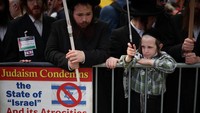 Gelombang protes di New York mencerminkan kontroversi yang terus menyelimuti kepemimpinan Netanyahu, bahkan di luar Israel. REUTERS/Carlos Barria