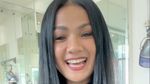Nirina Zubir Potong Rambut Pendek Buat Didonasikan