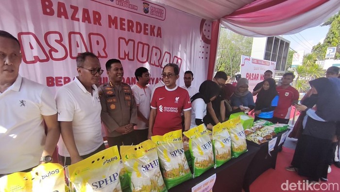 Pasar murah di Sidoarjo