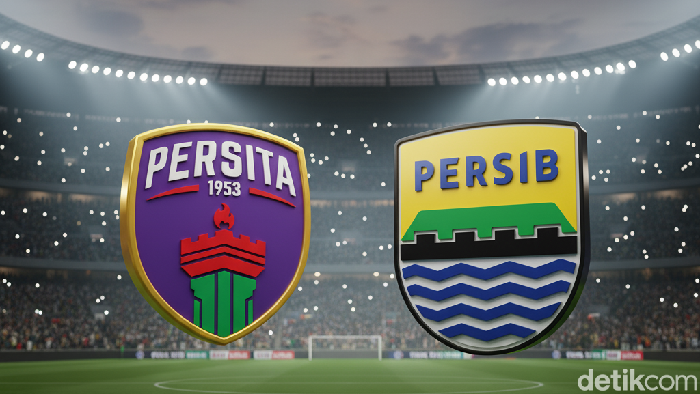 Persita Tangerang vs Persib Bandung.