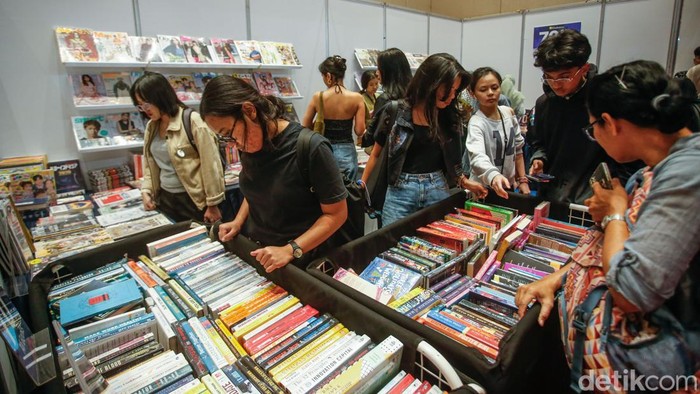 Indonesia International Book Fair (IIBF) ke-45 resmi dibuka di Assembly Hall, Jakarta Convention Center, Senayan, Jakarta Pusat, Jumat (26/9/2025).