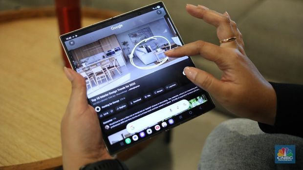 Samsung Galaxy Z Fold7. (Srealm Indonesia/Tri Susilo)