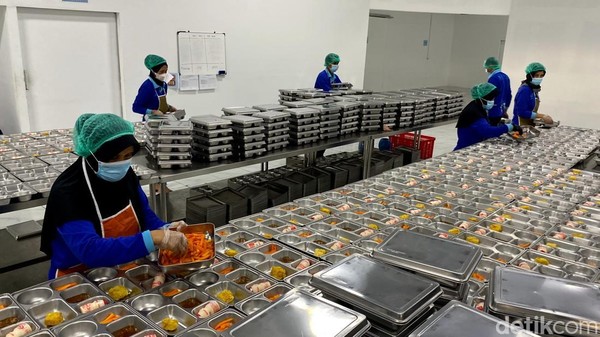 Tur ke Dapur Makan Bergizi Gratis di Bandung