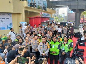 Viral Kendaraan Pajak Mati Tak Boleh Isi BBM, Wakapolda Metro: Hoax!