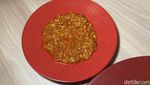 Baru di Jaksel! Warung Ini Punya Sambal Asap hingga Oseng Mercon Nikmat