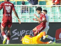 Aloisio Note Main dengan Kondisi Sakit Saat PSM Lawan PSIM